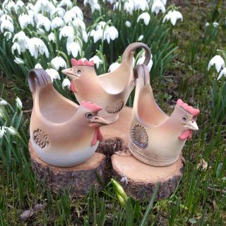 🌷 Jaro už je za rohem a Velikonoce jakbysmet, správný čas na to, doplnit nabídku o květináče, slepičky a zajíce 🐰. Odkaz...